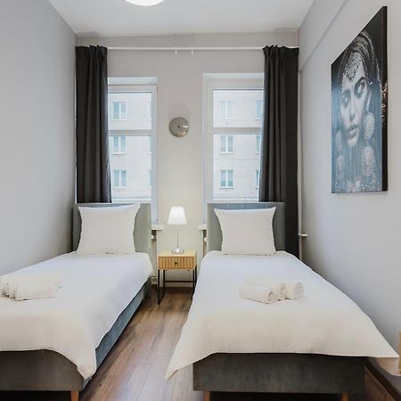 Hala Hostel - Pokoje Na Wylacznosc Tuz Przy Dworcu Gdynia Kültér fotó